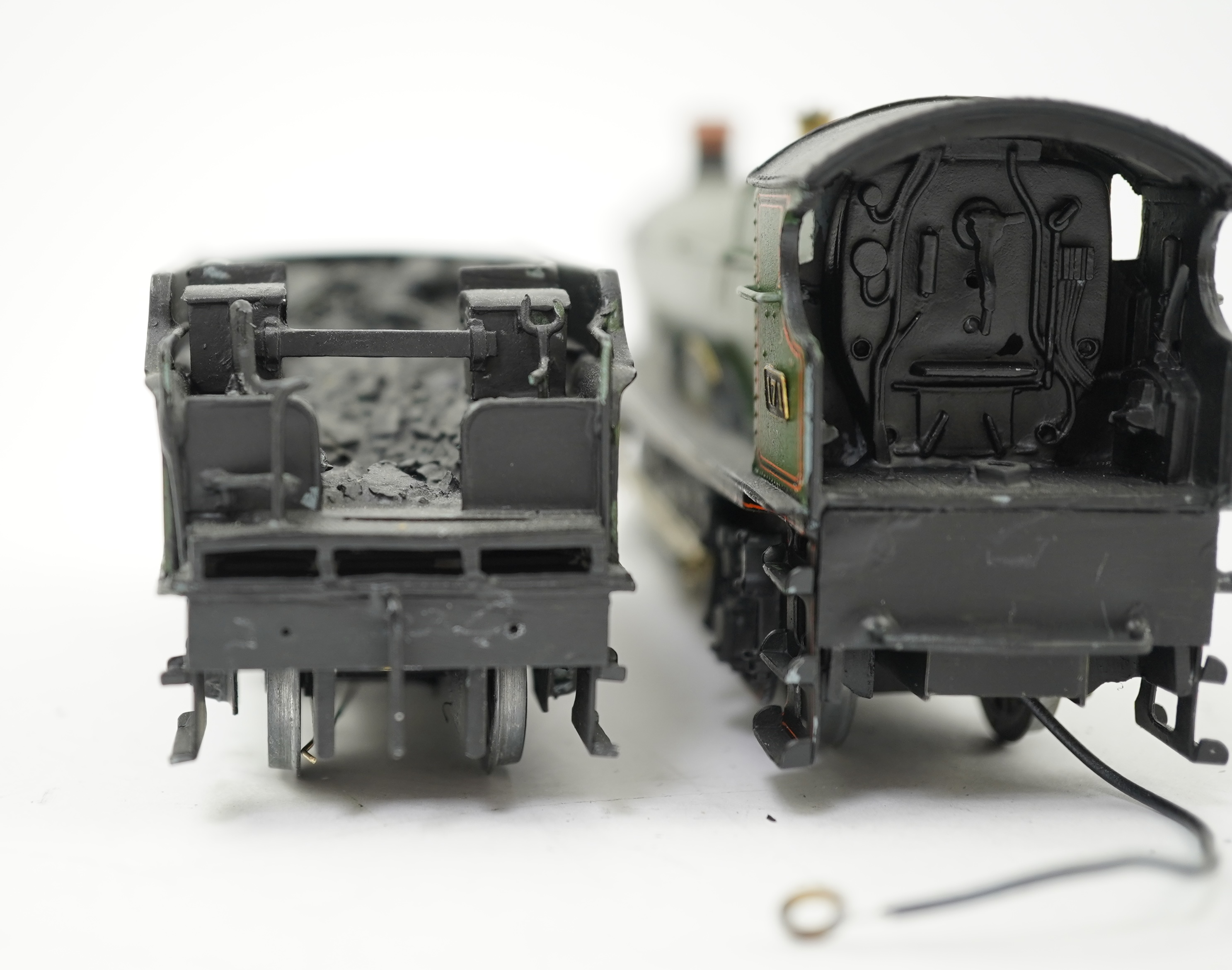 Two 00 gauge brass and white metal kit built GWR tender locomotives; a 2900 class 4-4-2, 171, together with a Grange class 4-6-0, Arlington Grange 6800, constructed, painted and lined to a high standard, both motored for
